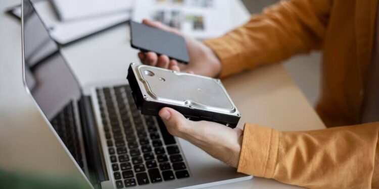 Recovering data from an undetected hard drive